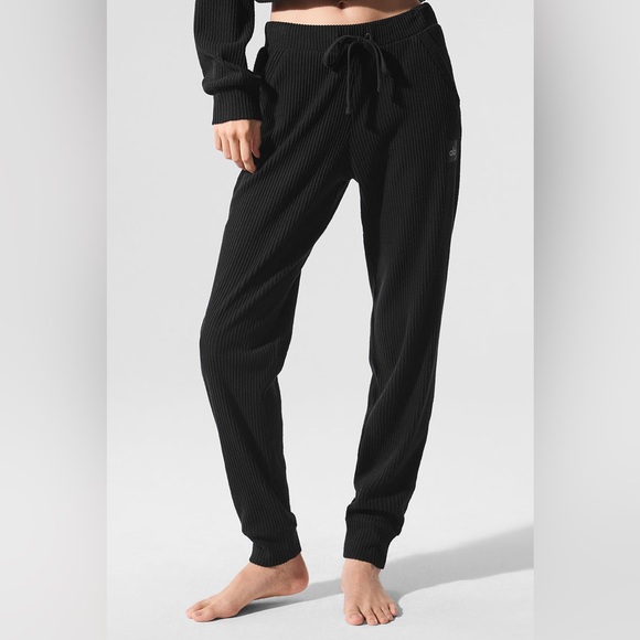 Alo yoga black muse sweatpants joggers size xs - Picture 1 of 10
